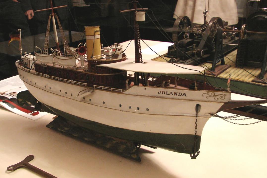 Yacht Jolanda